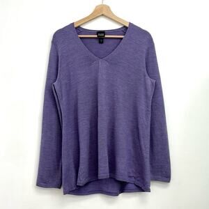 Eileen Fisher 100% Merino Wool V-Neck Classic Lightweight Knit Sweater - Medium